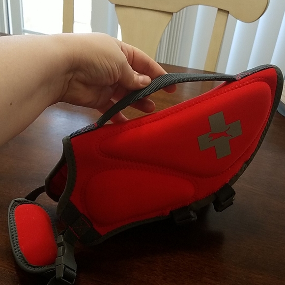 Red Dog Life Preserver - Picture 11 of 11